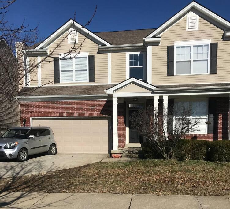 Apartamento Cute 2-Brm Walkout Apt With Pool Table And Theater Lexington Exterior foto